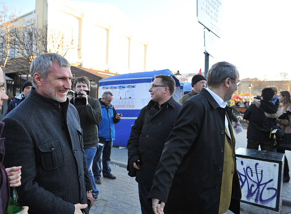 Один день визита делегации партии "РОДИНА" и РУСИНТЕРНА в Крым, 15 марта 2014 г.