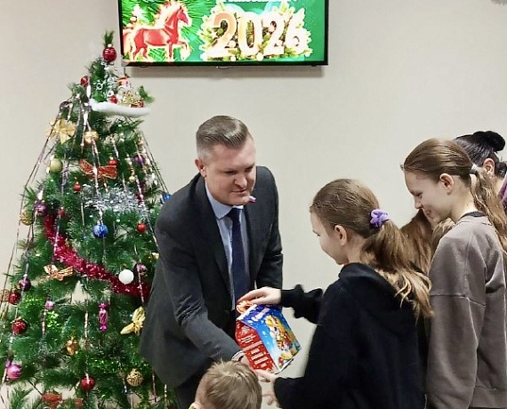 ПОЗДРАВЛЕНИЯ ТРУСОВЧАН С НОВЫМ ГОДОМ ОТ В.СУХАРЕВА