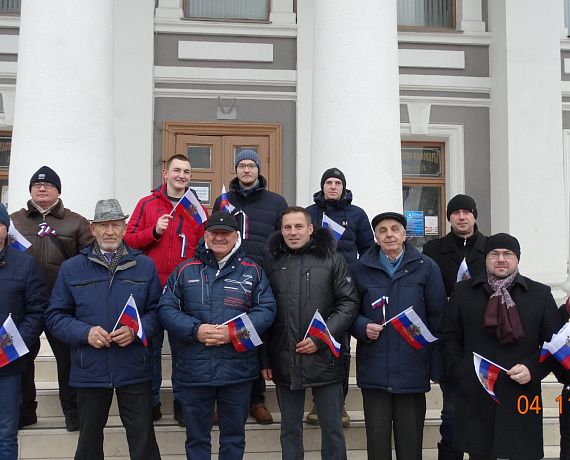 День народного единства в Туле отметили флэшмобом в Кремле