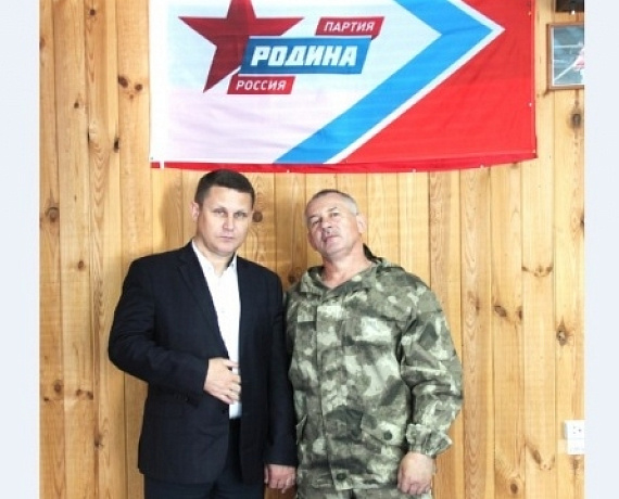 Геннадий Селебин и Виктор Гринкевич посетили спортивно-патриотический клуб "Стрела"
