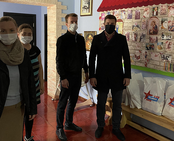 Воронежская "РОДИНА" оказала помощь приюту для мам с детьми
