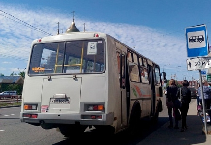 СТОЛИЦА ПОМОРЬЯ РЕГУЛЯРНО ВЫНУЖДЕНА МЕНЯТЬ НАПРАВЛЕНИЕ МАРШРУТОВ ОБЩЕСТВЕННОГО ТРАНСПОРТА