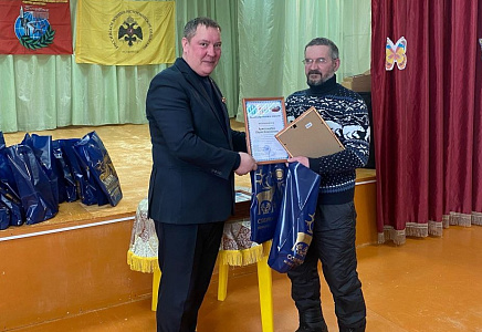 Андрей Ружников поблагодарил жителей деревни Лабожское за помощь бойцам СВО