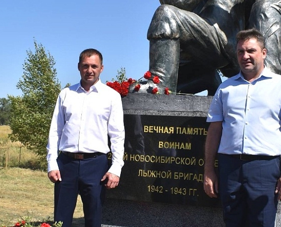Новосибирская "РОДИНА" помогла с установкой памятников героям-барабинцам