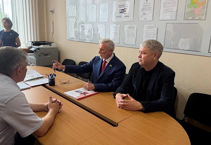 Лидер Партии Алексей Журавлев сдал документы в ТИК для участия в предстоящих выборах депутатов ГД по Нефтекамскому одномандатному округу