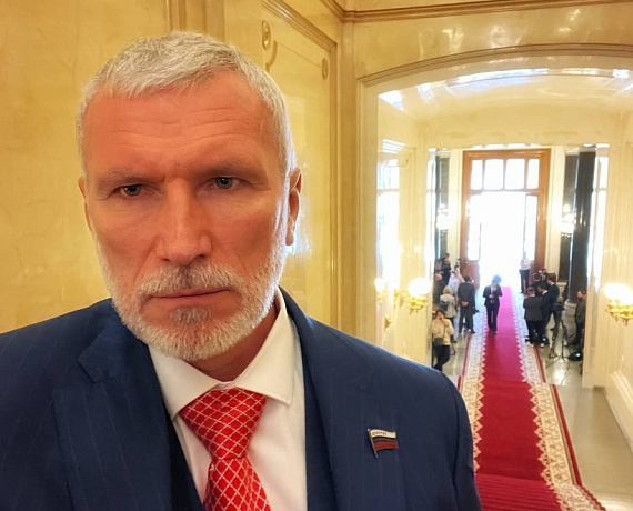 Журавлев принял участие в подписании договоров о вхождении в РФ новых субъектов