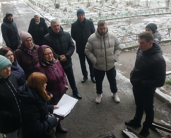 Сергей Захаров обсудил важные вопросы, касающиеся улучшения условий проживания