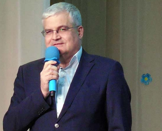 Вячеслав Илюхин поздравил матерей с их праздником