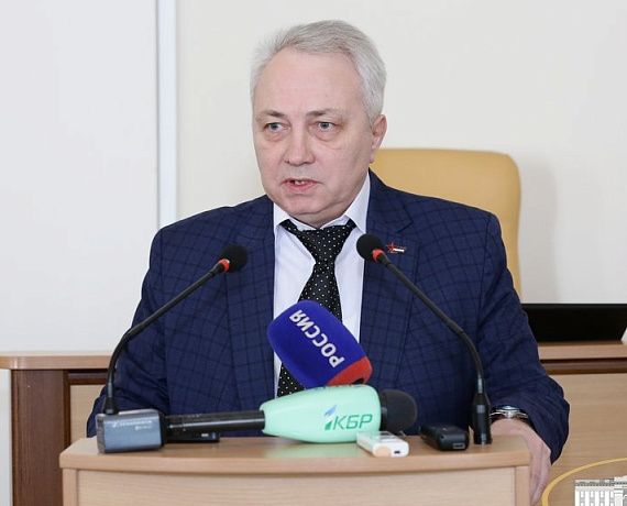 На заседании парламента Кабардино-Балкарской Республики выступил председатель Совета рег отделения партии "РОДИНА" Олег Кузьминов