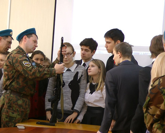Партийцы рассказали молодым казанцам о ратных подвигах советских воинов-афганцев