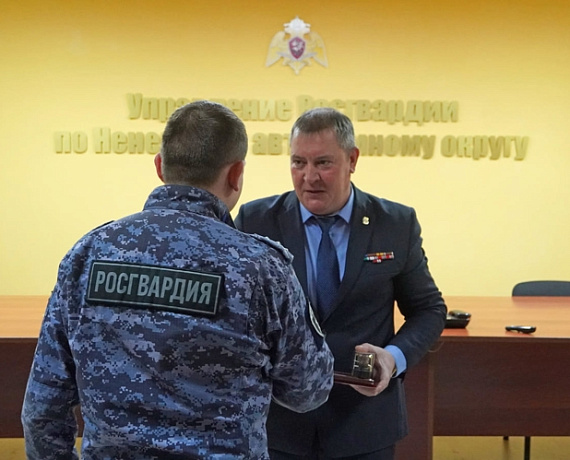 Андрей Ружников вручил военнослужащим и сотрудникам войск нацгвардии медали "За участие в спецоперации"