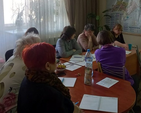В общественных приемных Вячеслава Илюхина прошли очередные занятия "Школы ЖКХ"