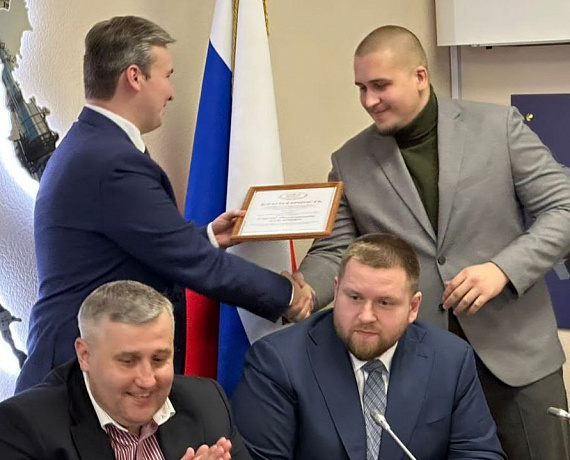 Реготделения в Москве и области поддержали кандидатуру Путина на выборах президента