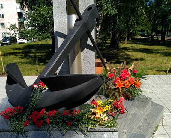 Активисты новосибирской "РОДИНЫ" приняли участие в праздновании Дня Военно-морского флота