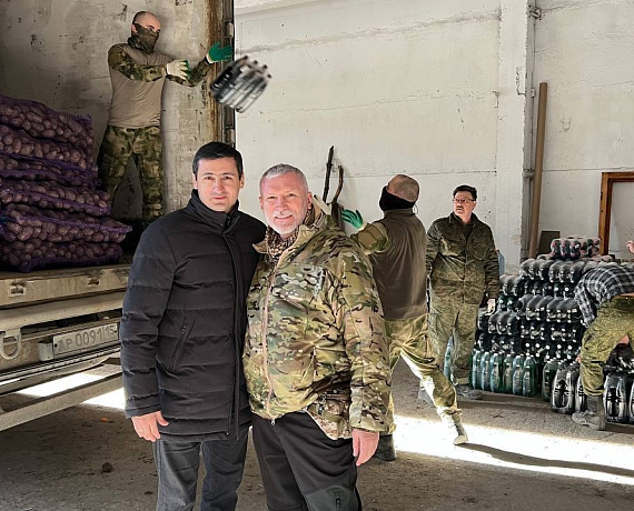 Журавлев встретил машину с гумпомощью от реготделения "РОДИНЫ" Северной Осетии