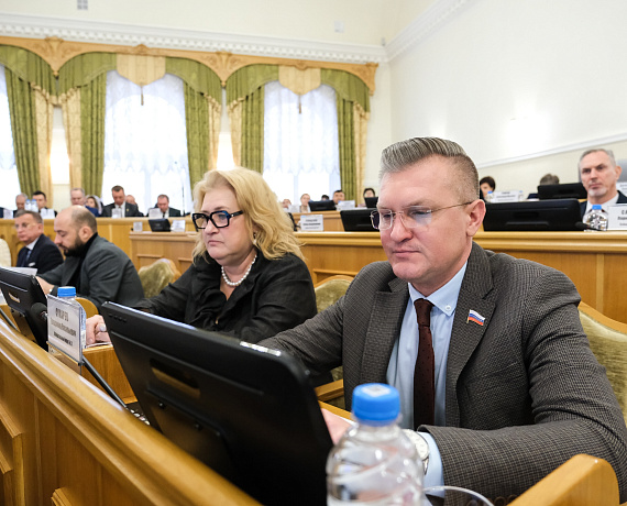 ПРОШЛО ЗАКЛЮЧИТЕЛЬНОЕ ПЛАНЕРНОЕ ЗАСЕДАНИЕ 2025 ГОДА В ДУМЕ АСТРАХАНСКОЙ ОБЛАСТИ