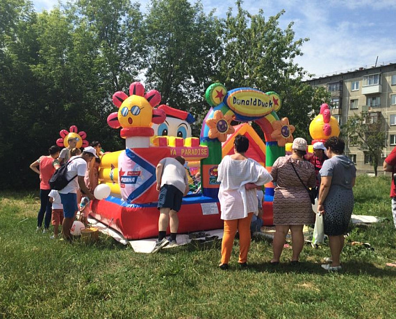 Соратники организовали праздник в Новосибирске на День города