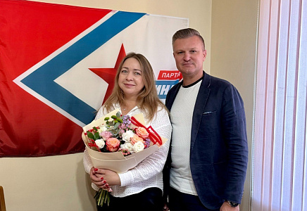 ВЛАДИМИР СУХАРЕВ – ДЕПУТАТ ДУМЫ АСТРАХАНСКОЙ ОБЛАСТИ, ПРЕДСЕДАТЕЛЬ РЕГОТДЕЛЕНИЯ ПАРТИИ "РОДИНА", ПРОВЕЛ ОЧЕРЕДНОЙ ПРИЕМ ГРАЖДАН