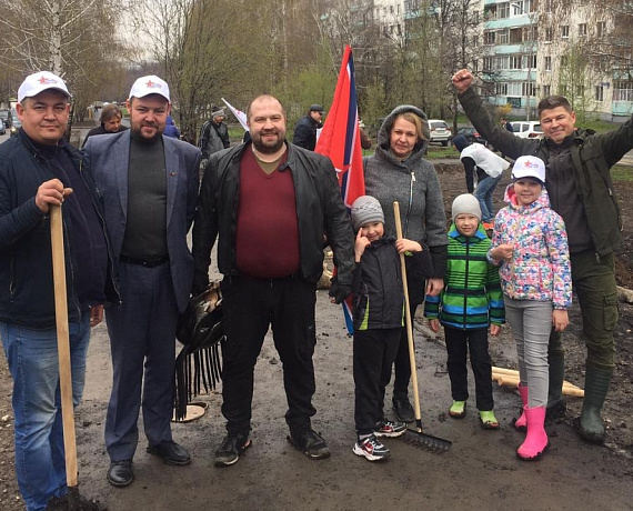 "РОДИНА" Башкортостана высадила липовую аллею в память о героях войны