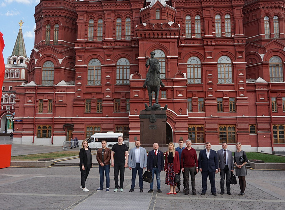 Соратники "РОДИНЫ" возложили цветы к Могиле Неизвестного Солдата, 06.05.2019
