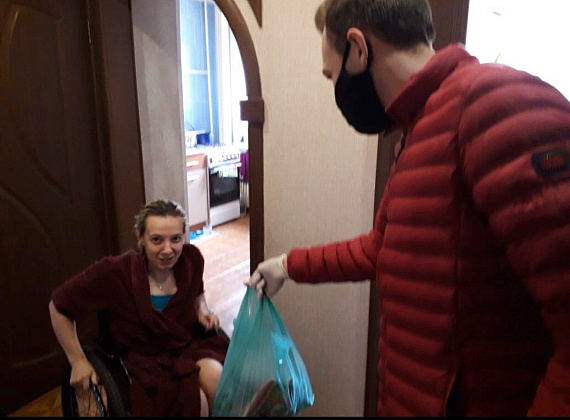 "РОДИНА" провела акцию помощи людям, оказавшимся в сложном положении из-за пандемии коронавируса (13.04.2020)
