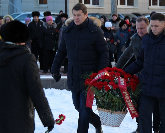Самарские партийцы почтили память воинов, погибших в борьбе с террористами