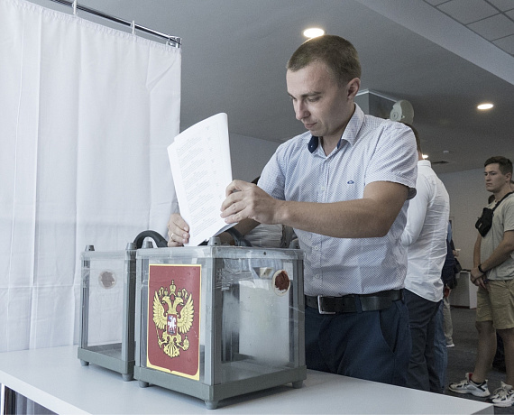 В Крыму выдвинули кандидатов в депутаты от партии "РОДИНА"