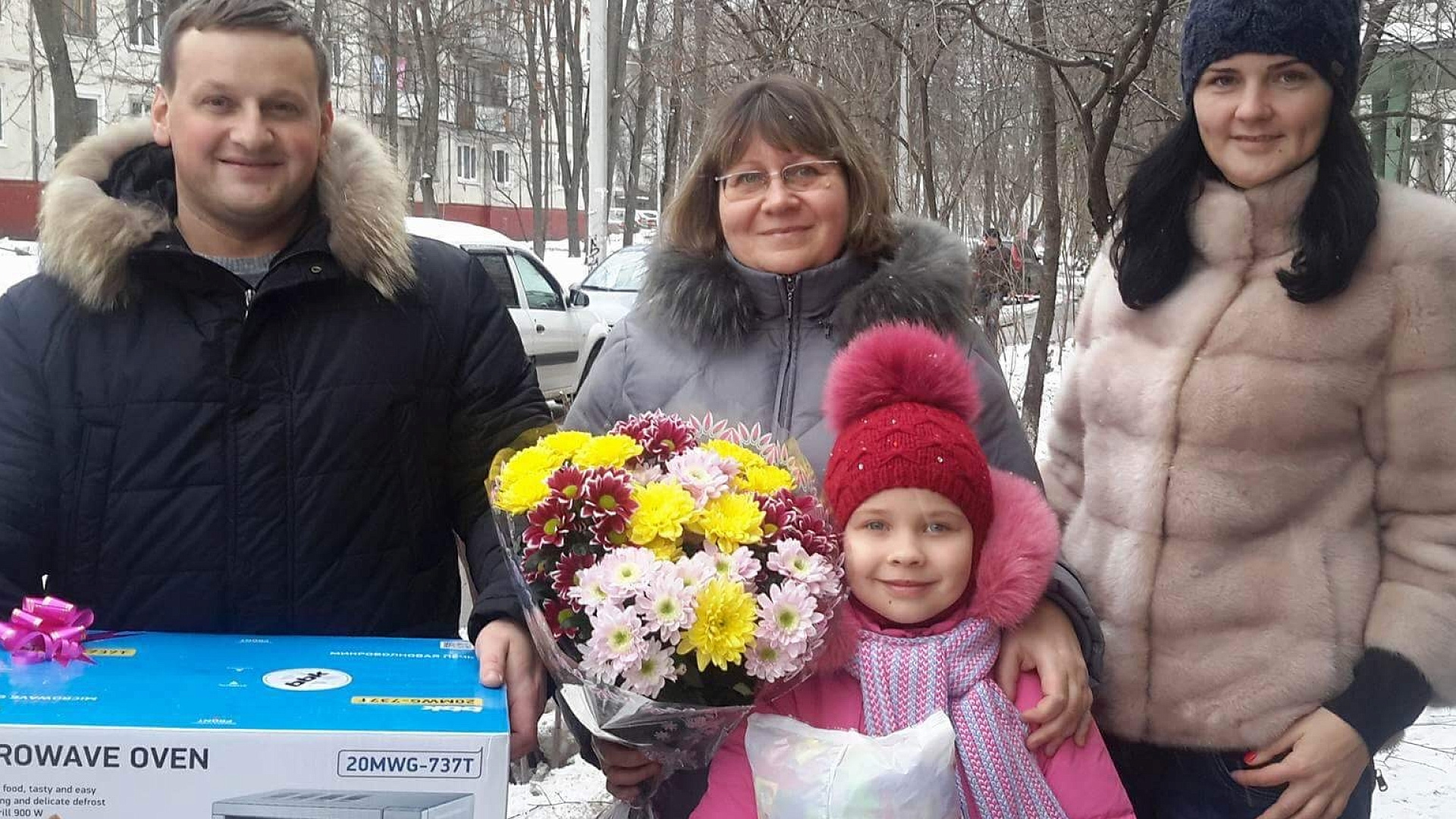 Истринское отделение "РОДИНЫ" поздравило мам и их семьи с Днем Матери