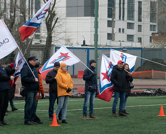 Футбольная команда "Родина" одолела сборную Южного Урала