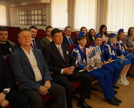 Молодежка "РОДИНЫ" посетила современный пункт дислокации Спецбатальона ДПС ГИБДД