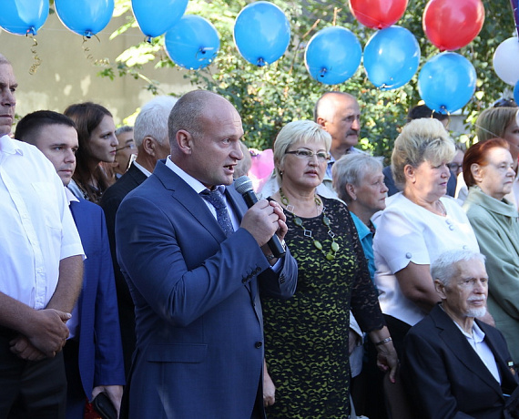 Сергей Мирошниченко поздравил самарских школьников с Днём знаний