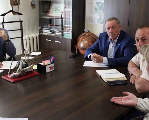 Вячеслав Илюхин провел в жилом районе Пашино Новосибирска личный прием граждан