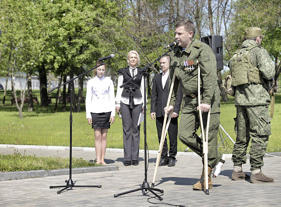 Закладка памятного знака для мемориала погибшим гражданам ДНР, 10.05.2015