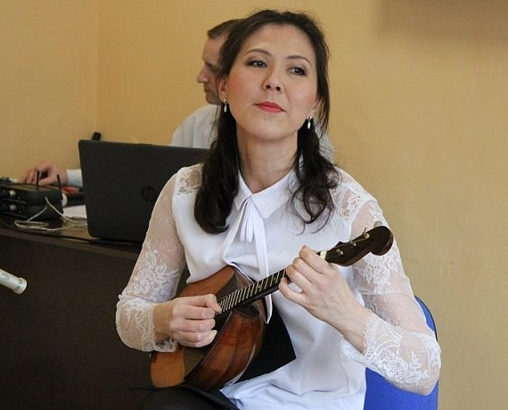 По инициативе Вячеслава Илюхина воспитанники и педагоги Детского дома культуры им. Д.Н. Пичугина города Новосибирска дали концерт для бойцов в госпитале