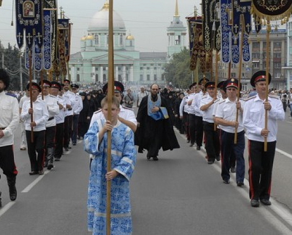 Курские соратники приняли участие в крестном ходе