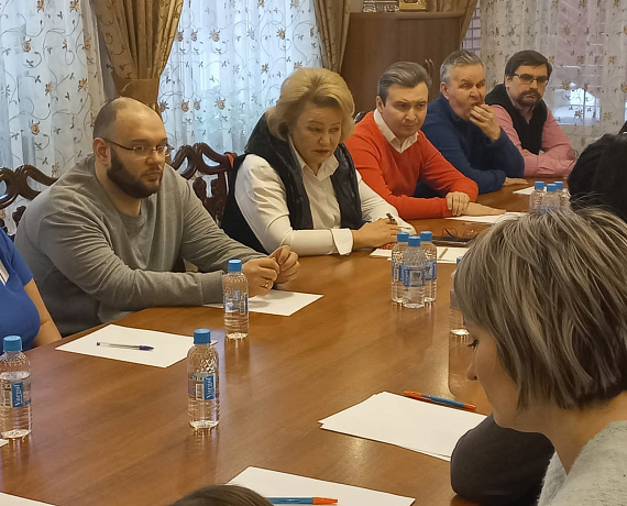 Подмосковная "РОДИНА" оказывает разностороннюю помощь беженцам Донбасса