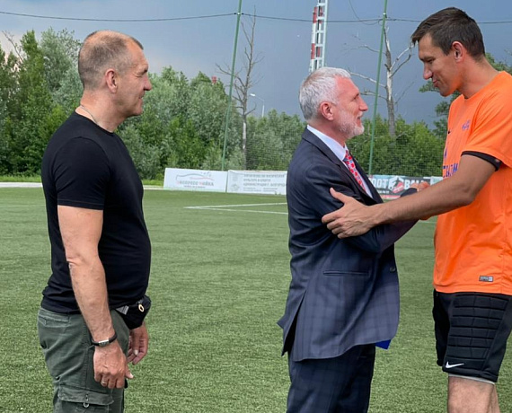 Алексей Журавлев и Максим Шугалей напутствовали футболистов Черноземья