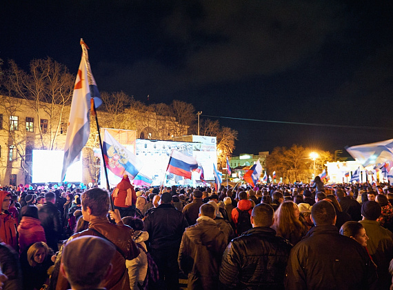 Митинг в Севастополе после референдума, выступление Алексея Журавлёва и Антона Тицкого, 16 марта 2014 г.