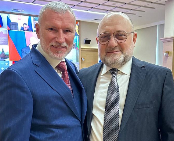 Журавлев: Люди разных национальностей воюют сейчас с общим глобальным злом